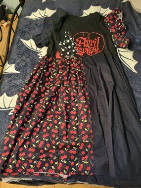 Avril lavigne dress
